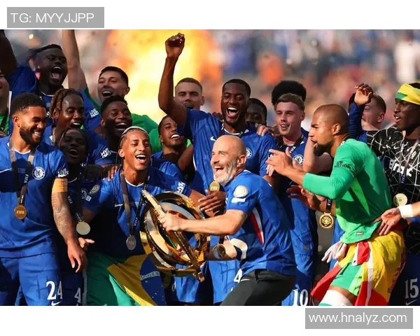 曼联失去世俱杯与欧冠机会休赛期需思考盈利新策略